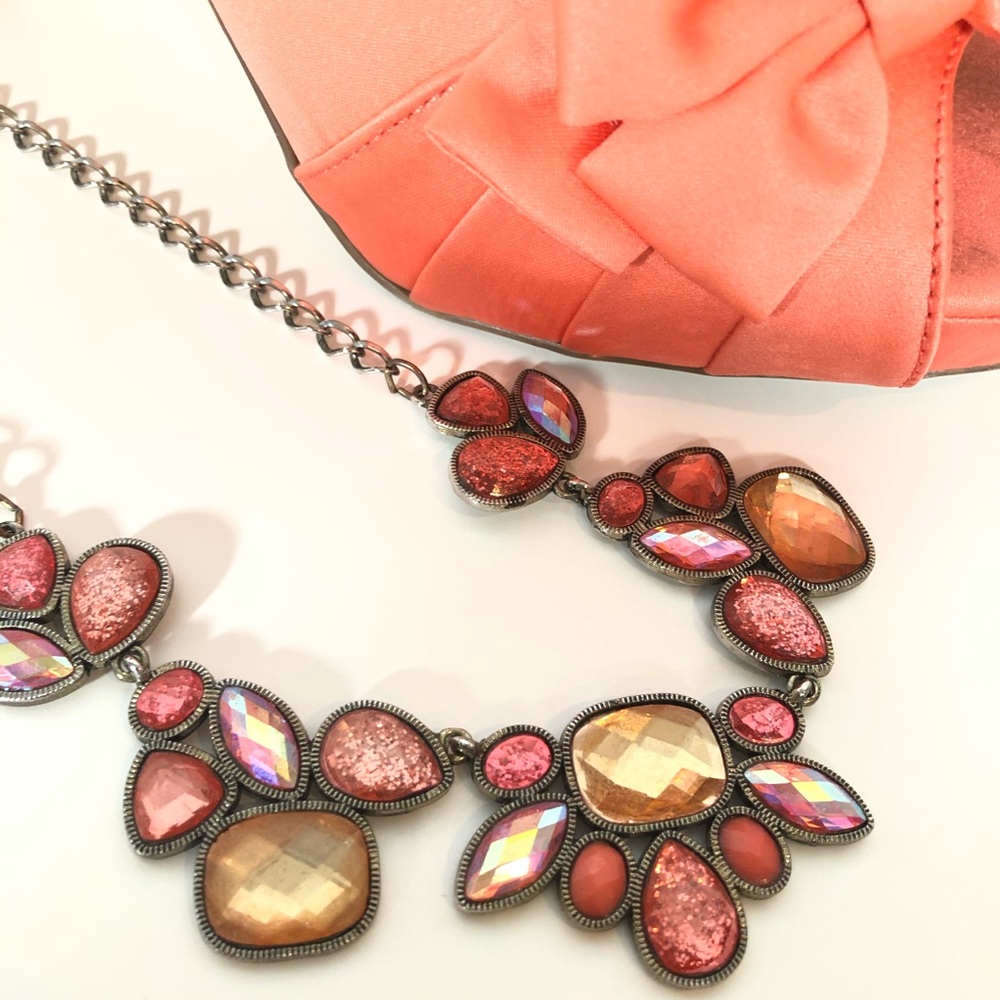 Shades of Pink Statement Necklace w/Sparkly Gems